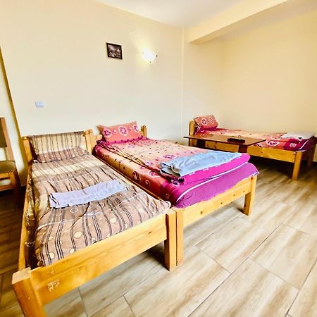 La Gradina Hotel Zalău Kamer foto