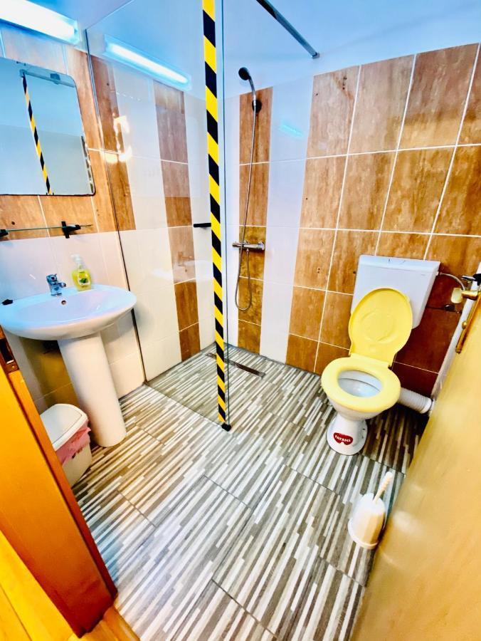 La Gradina Hotel Zalău Buitenkant foto