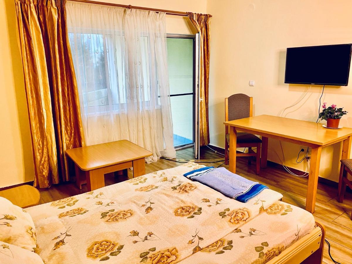 La Gradina Hotel Zalău Buitenkant foto