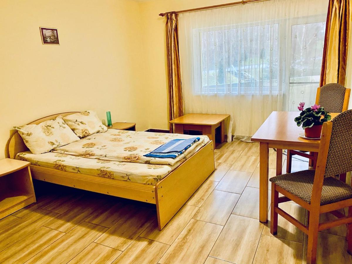 La Gradina Hotel Zalău Buitenkant foto