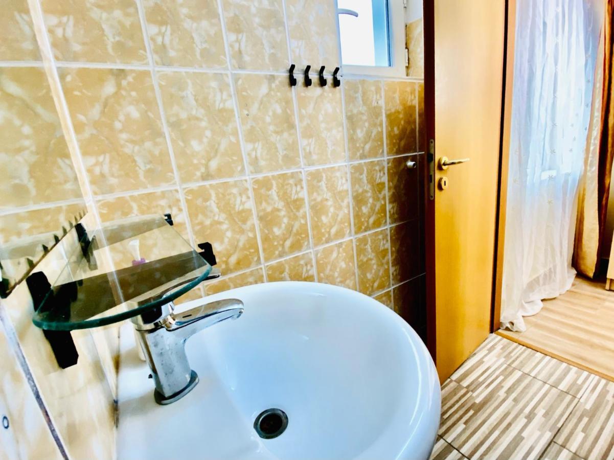 La Gradina Hotel Zalău Buitenkant foto