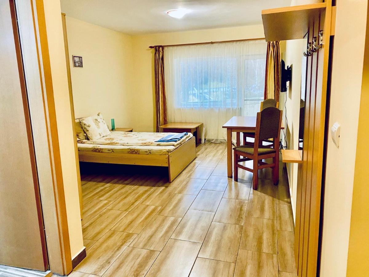 La Gradina Hotel Zalău Buitenkant foto