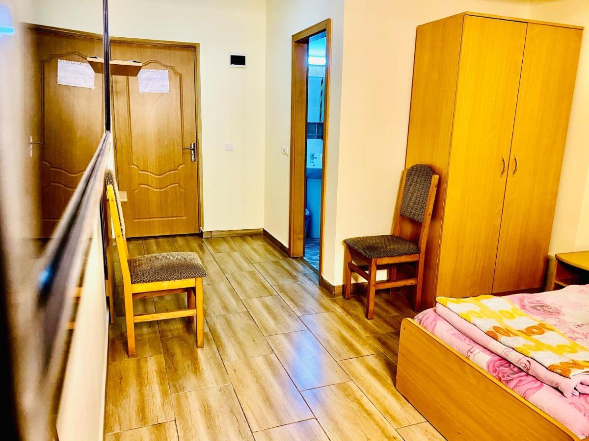 La Gradina Hotel Zalău Buitenkant foto