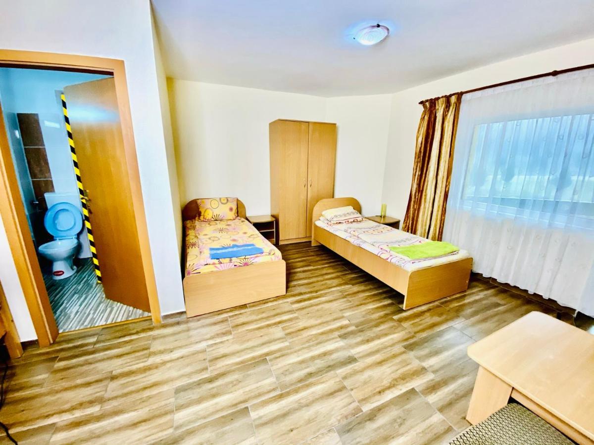 La Gradina Hotel Zalău Buitenkant foto