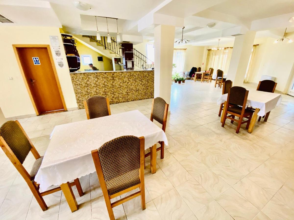 La Gradina Hotel Zalău Buitenkant foto